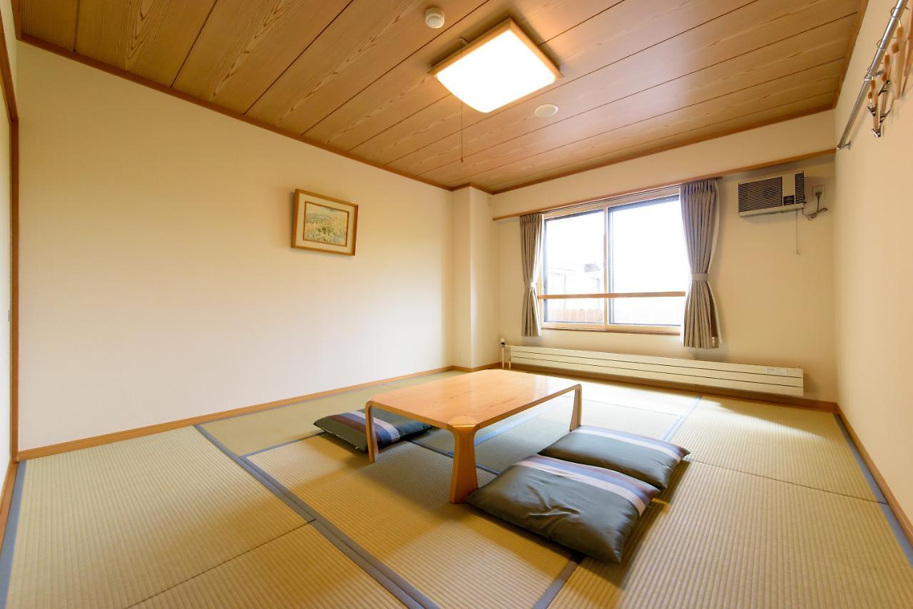 Hotel Ichinose Яманути Экстерьер фото