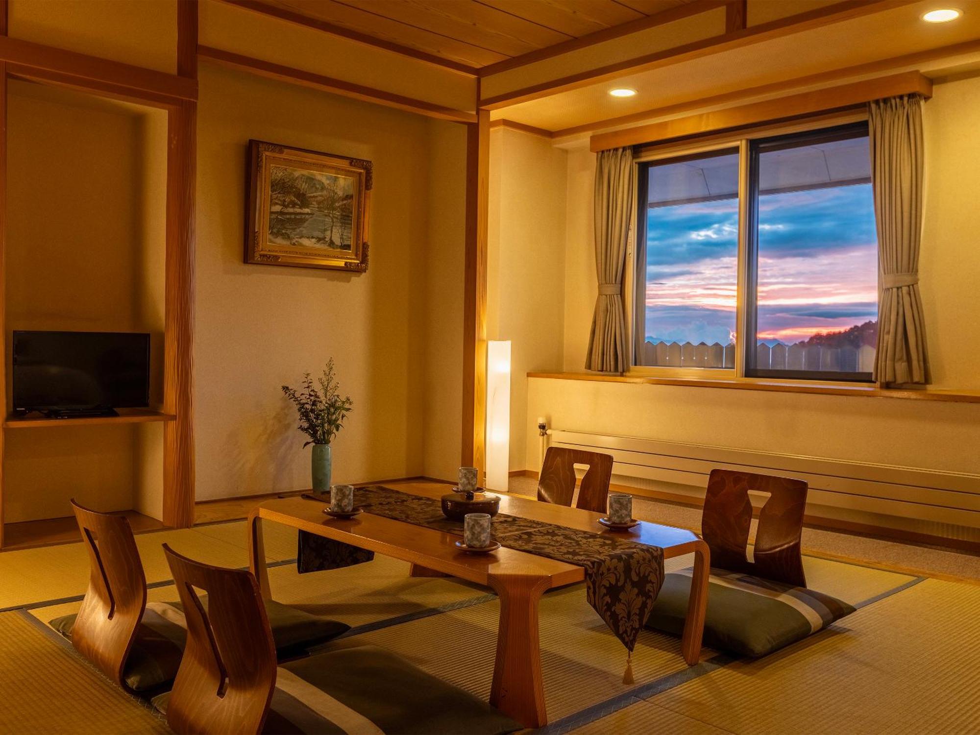 Hotel Ichinose Яманути Экстерьер фото
